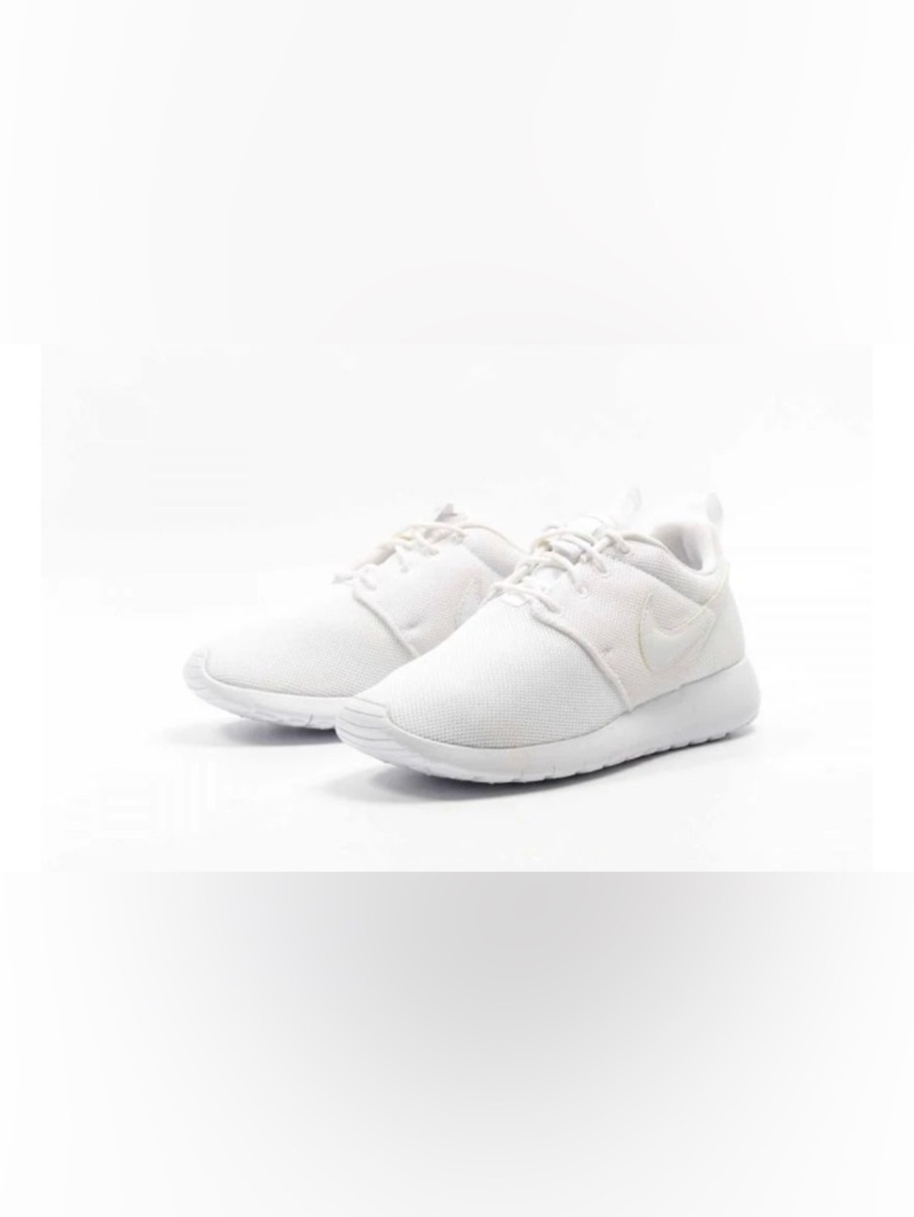 Women’s Lightweight White Knit Nike Roshes
